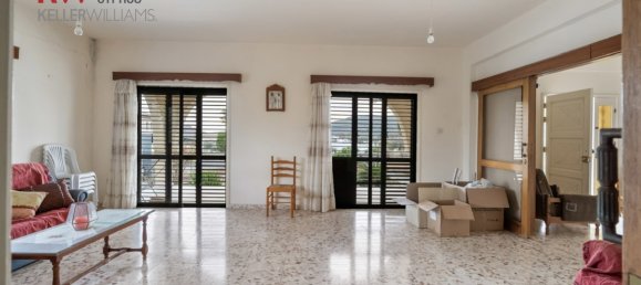 3 dormitorios bungalow en venta en Mosfiloti, Larnaka, Cyprus № 26215 9