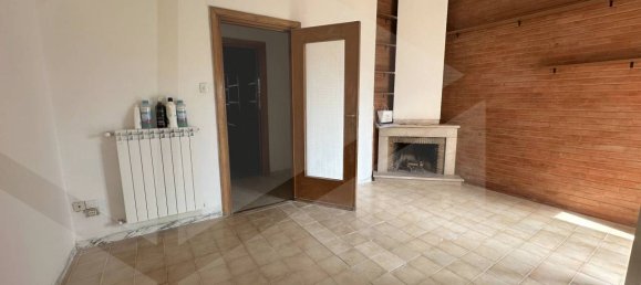 Apartamento de 4 divisões em Avezzano, Italy N.º 32783 34