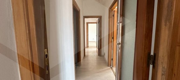 Apartamento de 4 divisões em Avezzano, Italy N.º 32783 29