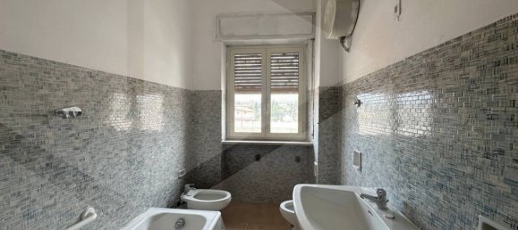 Apartamento de 4 divisões em Avezzano, Italy N.º 32783 38