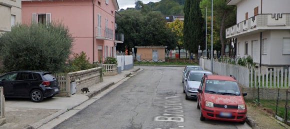 5 rooms Apartment in Sant'Elpidio a Mare, Italy No. 97298 2