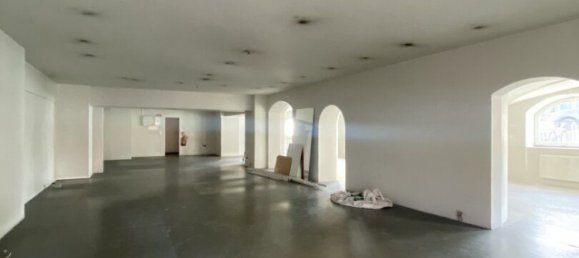 261m² Commercial property in Schwaz, Austria No. 129356 3