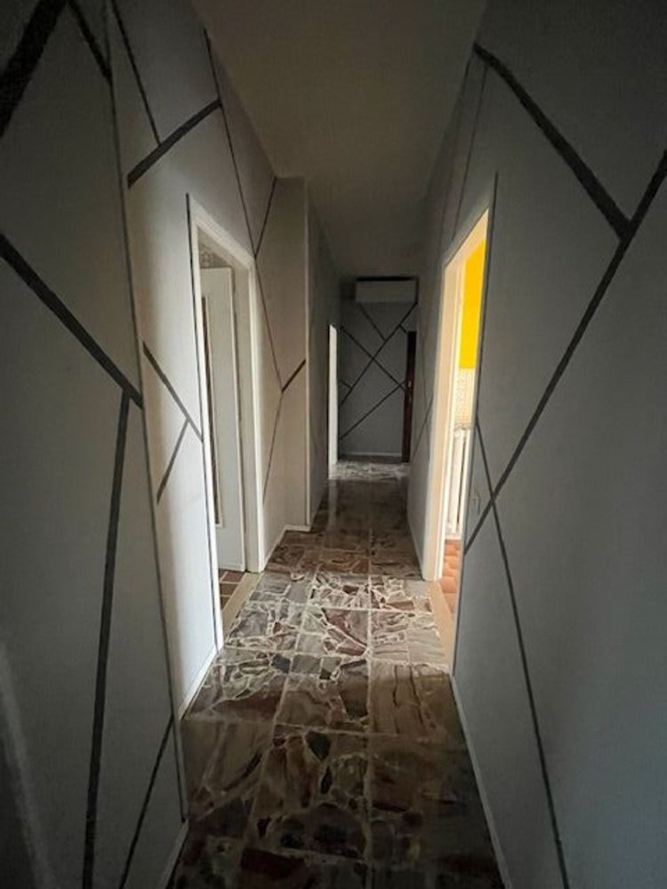 4 bedrooms Apartment in Tortona, Italy No. 379684