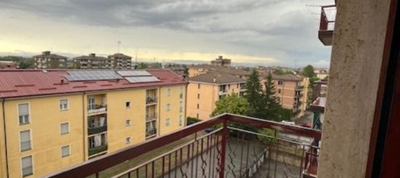 4 bedrooms Apartment in Tortona, Italy No. 379684 12