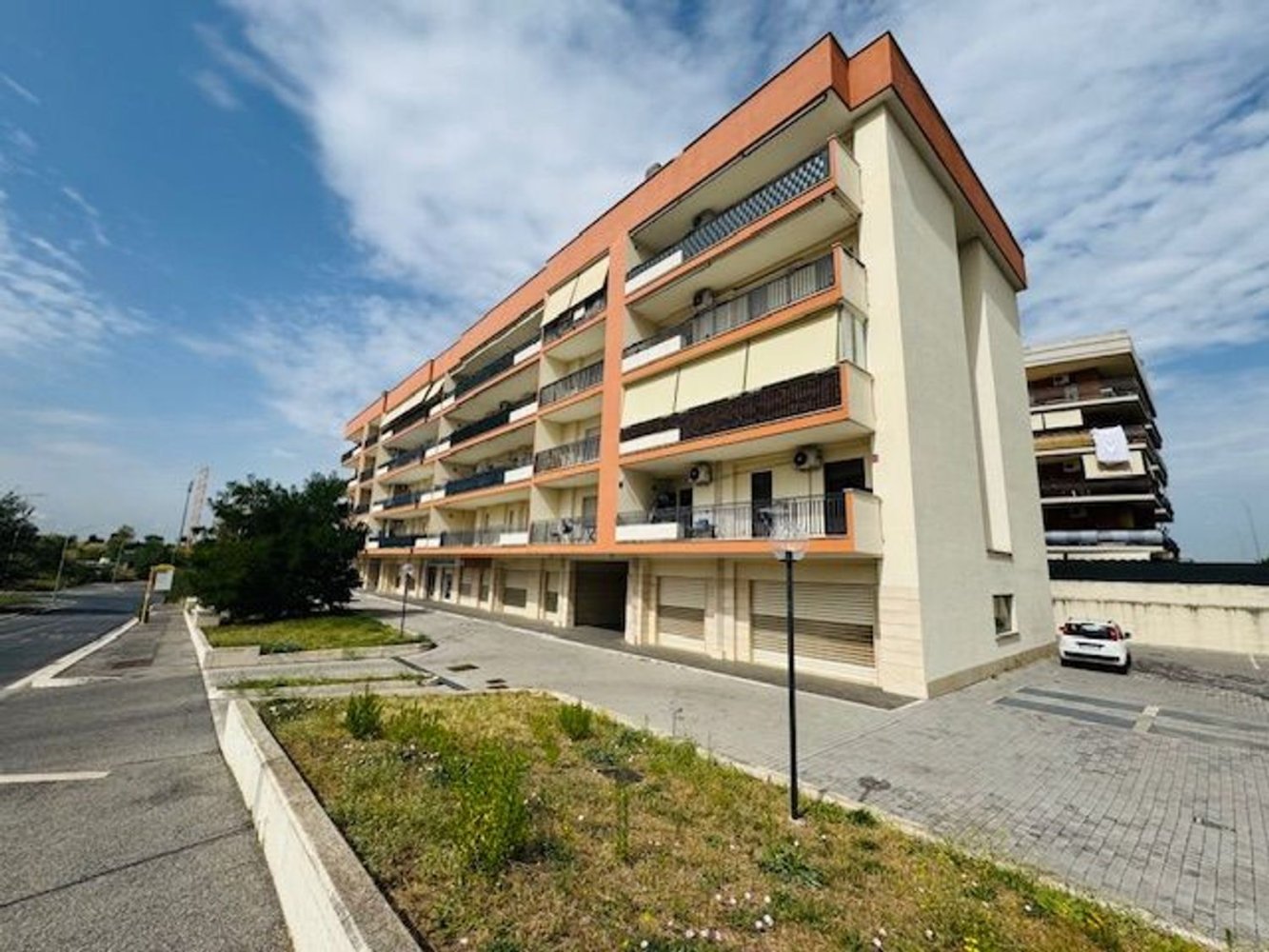 Apartamento de 3 dormitorios en Rome, Italy No. 395302