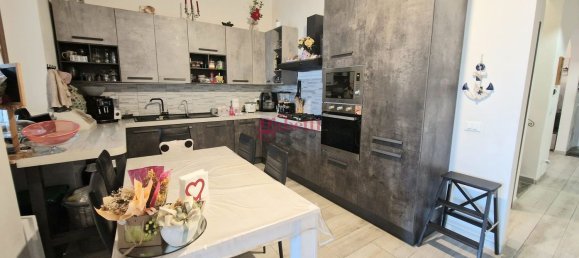 4-Zimmer Wohnung in Borgo San Lorenzo, Italy, Nr. 81286 12