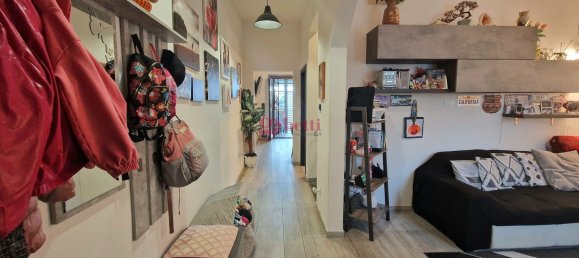 4-Zimmer Wohnung in Borgo San Lorenzo, Italy, Nr. 81286 7