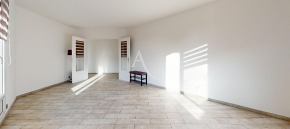 3 chambres Appartement à Pontault-Combault, France No. 175946 3