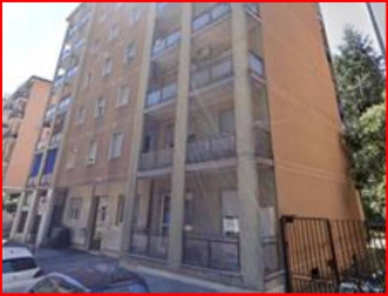 Квартира с 2 комнатами в Чинизелло Бальсамо, Италия № 1986