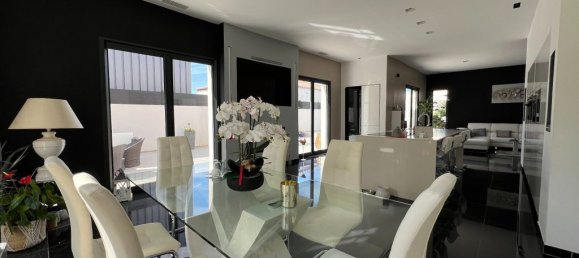 3 bedrooms Villa in Argeliers, France No. 202907 8