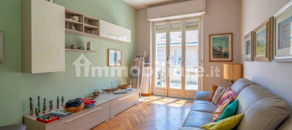 2 Schlafzimmer Wohnung in Turin, Italy, Nr. 335411 11