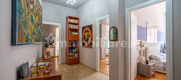 2 Schlafzimmer Wohnung in Turin, Italy, Nr. 335411 6