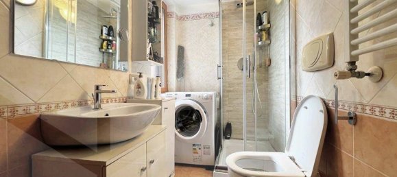 2 bedrooms Apartment in Rome, Italy No. 28784 9