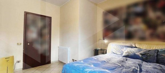 2 bedrooms Apartment in Rome, Italy No. 28784 5