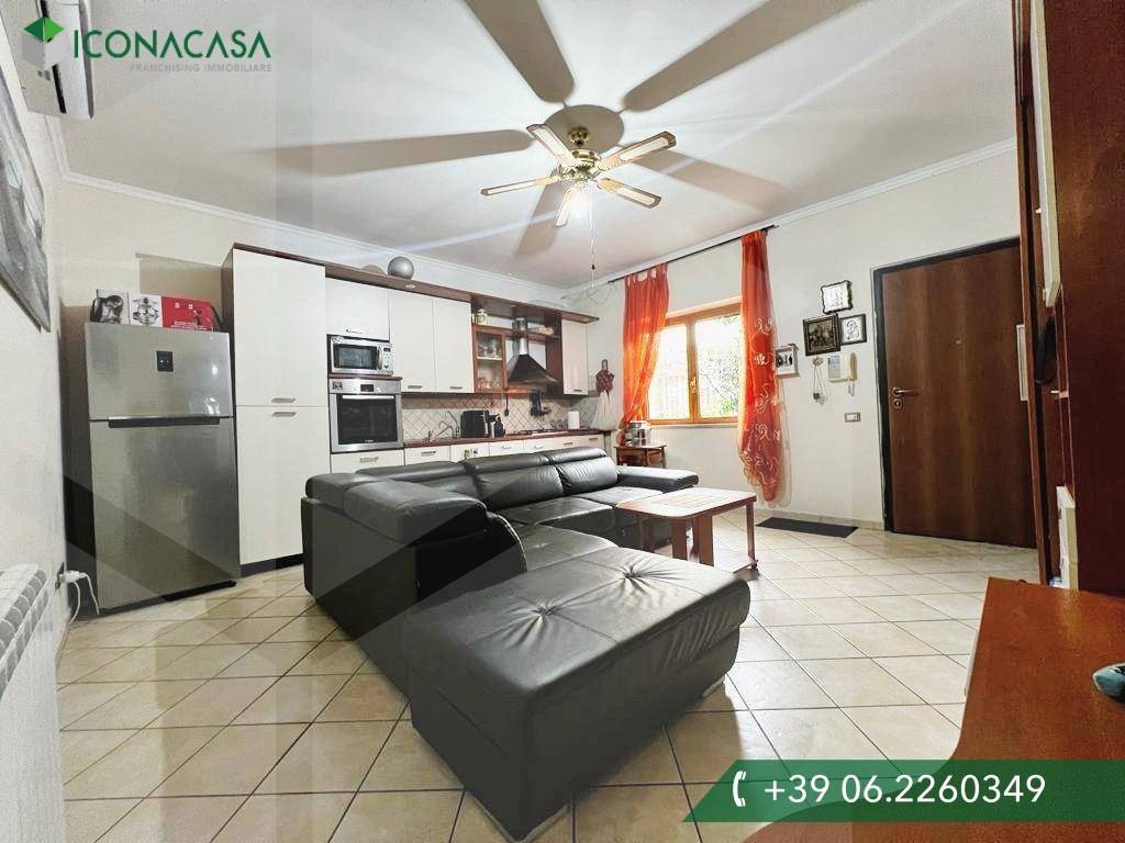 2 bedrooms Apartment in Rome, Italy No. 28784