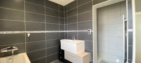 Дом с 3 спальнями в Ле-Малешербуа, Франция № 159345 8