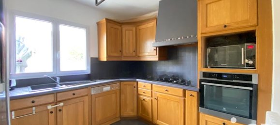 Дом с 3 спальнями в Ле-Малешербуа, Франция № 159345 6