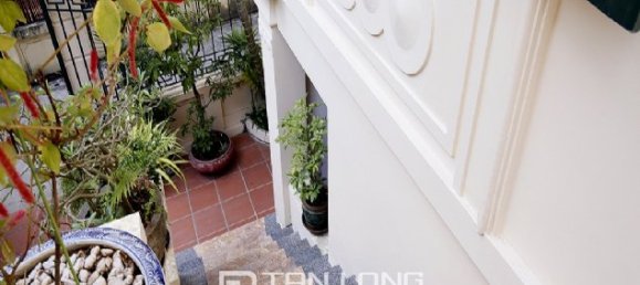 5 bedrooms Villa in Tay Ho, Vietnam No. 1182 4