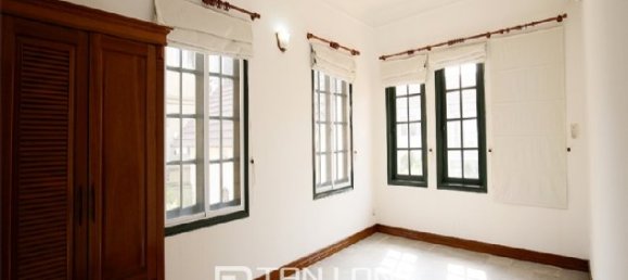 5 bedrooms Villa in Tay Ho, Vietnam No. 1182 20