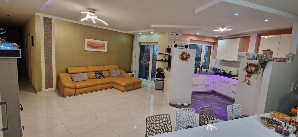 3 bedrooms Apartment in Nuremberg, Germany No. 218722