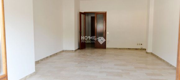 5 bedrooms Apartment in Macerata, Italy No. 322798 8