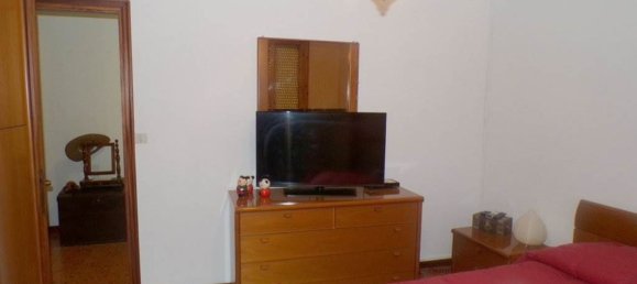 Casa de 4 divisões em Ostellato, Italy N.º 172816 19