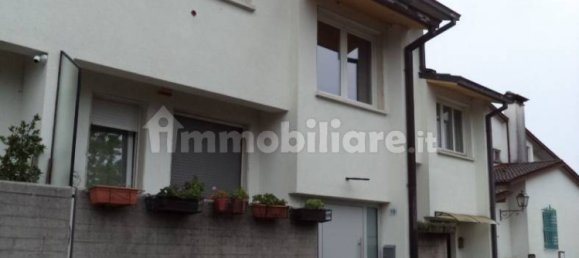 3 bedrooms House in Udine, Italy No. 273325 6