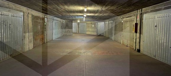 1 room Garage in Milan, Italy No. 241138 15