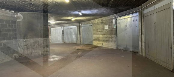 1 room Garage in Milan, Italy No. 241138 4