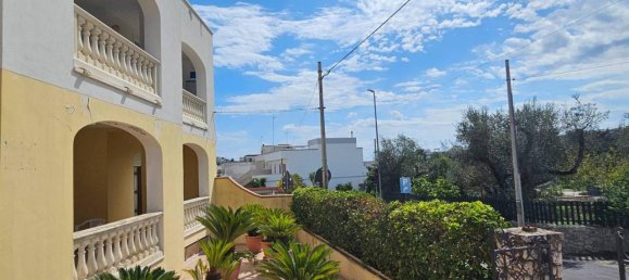 5غرفة شقة في Castro, Italy رقم 33853 70