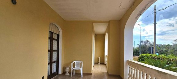 5غرفة شقة في Castro, Italy رقم 33853 56