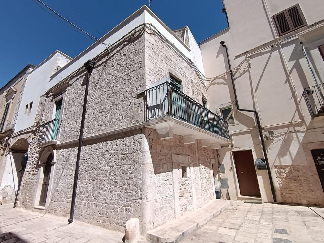 Дом с 5 комнатами в Кассано делле Мурдже, Италия № 87092