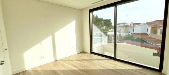 4 bedrooms House in Cascais, Portugal No. 171508 7