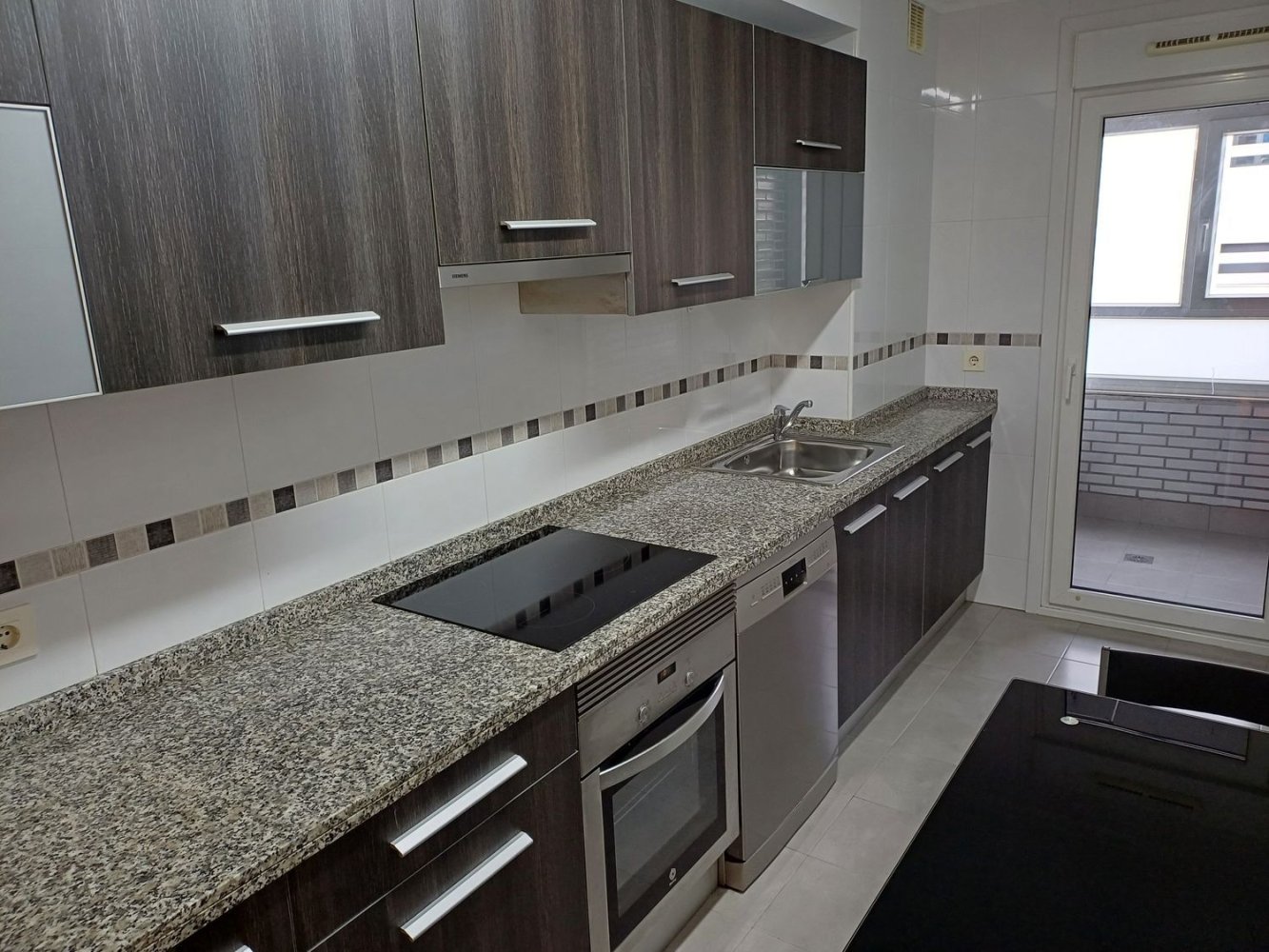 3 bedrooms Apartment in Oviedo, Spain No. 232063