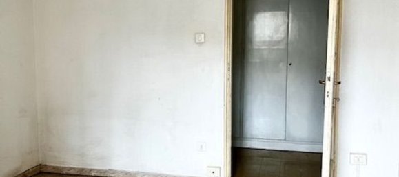 3 rooms Apartment in Pavia, Italy No. 6489 14