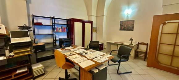 3-salle Appartement à Arnesano, Italy No. 284073 14