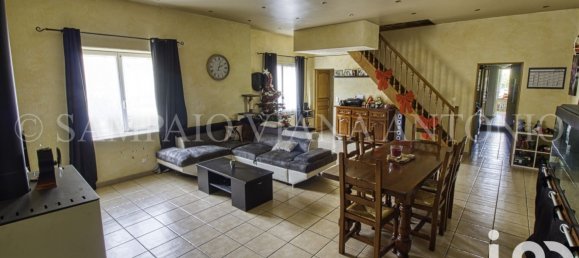 4 bedrooms House in Loiret, France No. 42459 8