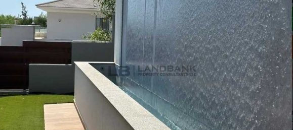 5 bedrooms House in Germasogeia, Cyprus No. 13735 4