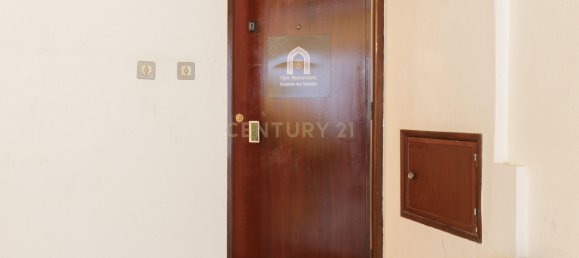 Propriété commerciale à Portimao, Portugal 65m² No. 153098 14