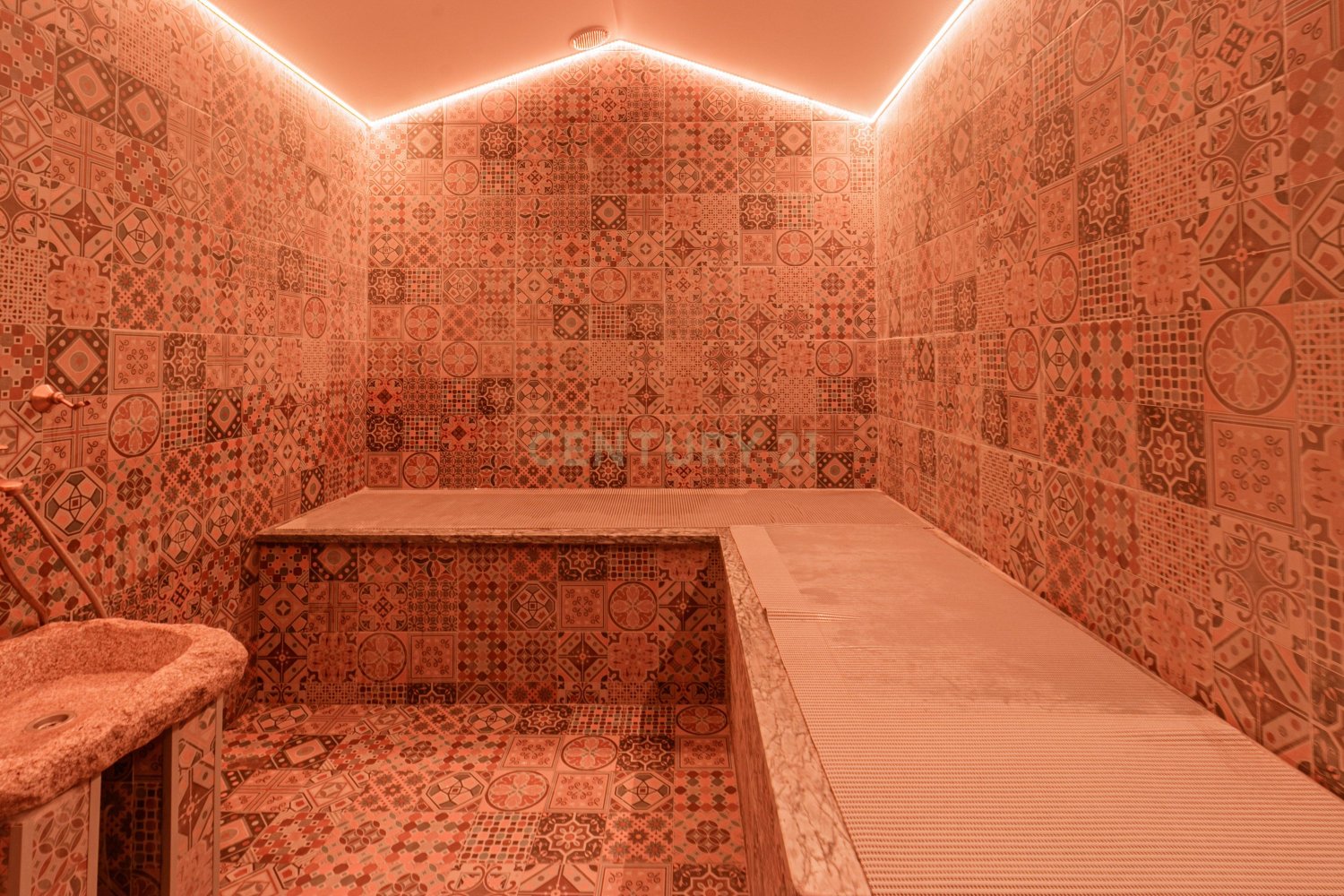 Propriété commerciale à Portimao, Portugal 65m² No. 153098