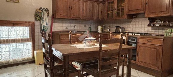 2 bedrooms Apartment in Terni, Italy No. 377647 7