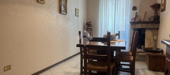 2 bedrooms Apartment in Terni, Italy No. 377647 4