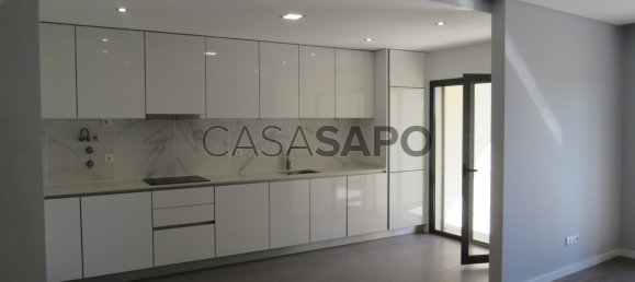 3 bedrooms Apartment in Corroios, Portugal No. 195376 4