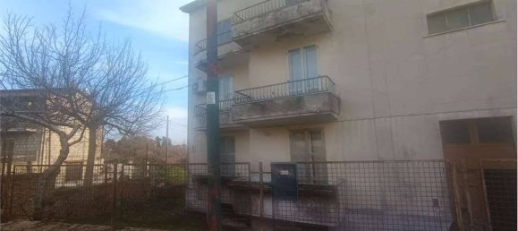 3 rooms Apartment in Pontelandolfo, Italy No. 303946 15