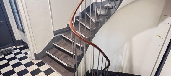 2 rooms Apartment in Paris, France No. 337565 6