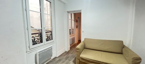 2 rooms Apartment in Paris, France No. 337565 2