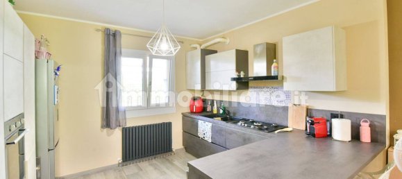 3 bedrooms Apartment in Ponte Lambro, Italy No. 379430 7
