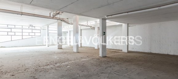 259m² Garage in Rome, Italy No. 63328 2