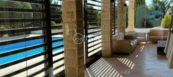 Вилла с 4 спальнями в Куклия, Кипр № 11885 10