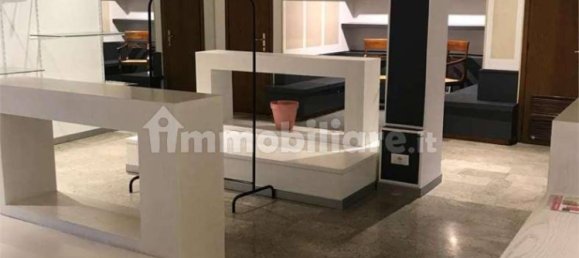 Коммерческая недвижимость с 1 комнатой в Конельяно, Италия № 218266 3